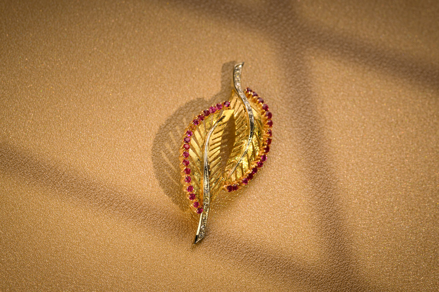 Vintage 1950’s leaves brooch